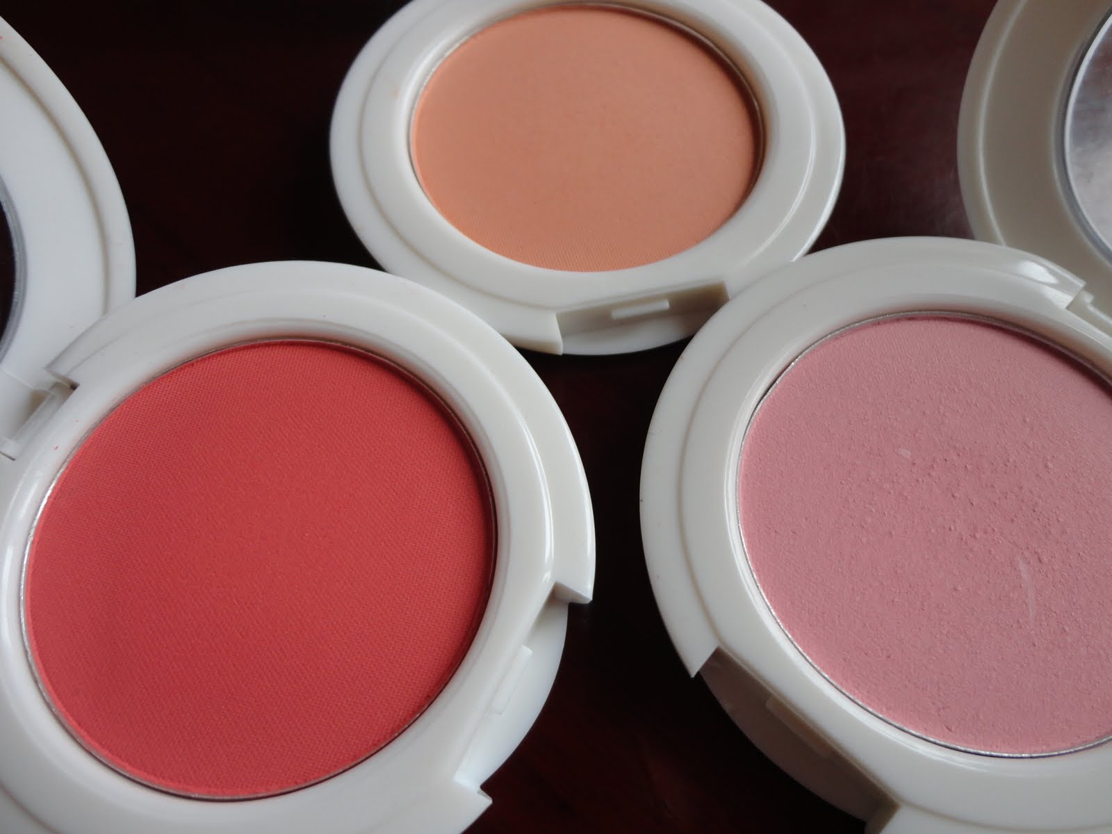 Review : Careline Oil Control Blush-on! 