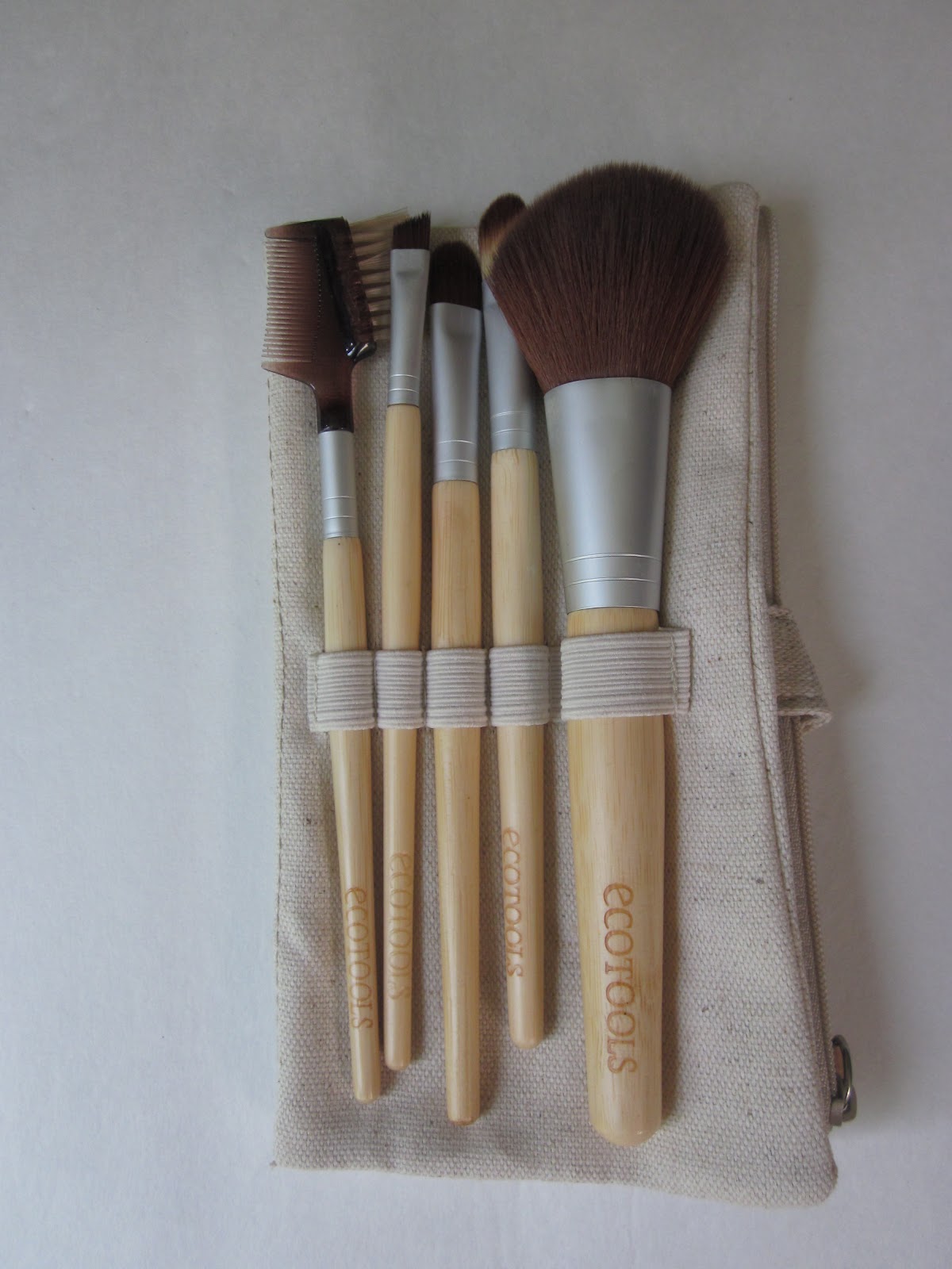 Perla Sancheza Eco Tools 6 Piece Bamboo Brush Set