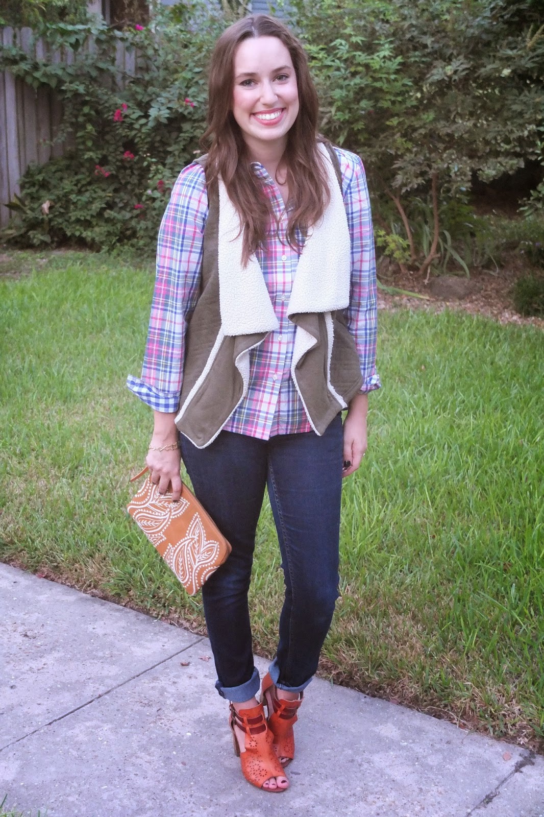 Boden The Shirt, Boden the Shirt Red Check, Boden The Shirt Plaid, Boden Plaid Shirt, Anthropologie Green Vest, Anthropologie Leather Clutch, Trendy in Texas