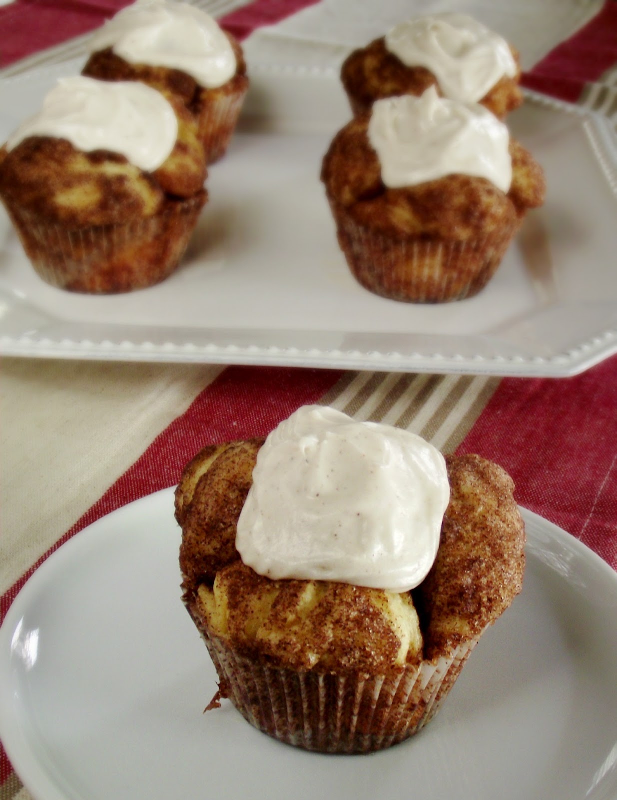 So Domesticated Monkey Bread Muffins with Cinnamon Cream Cheese