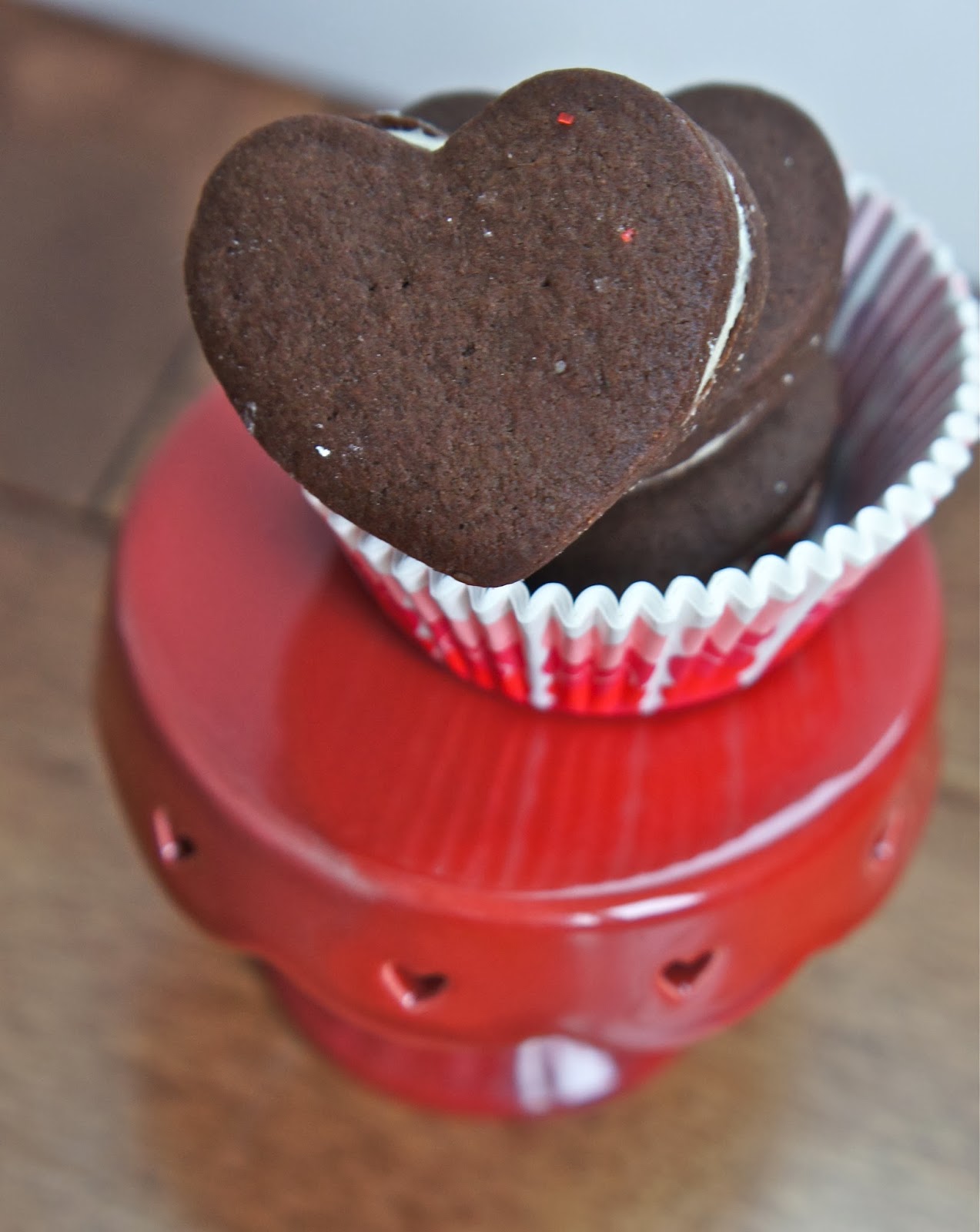 yums and loves Chocolate heartshaped sandwich cookies