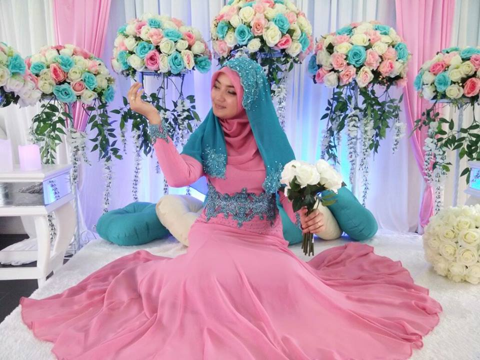 pengantin baju pink bunga