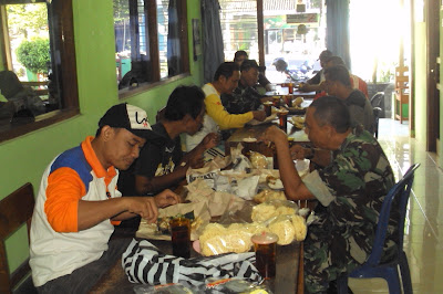 DANRAMIL-01/SRAGEN KOMSOS DENGAN MASYARAKAT