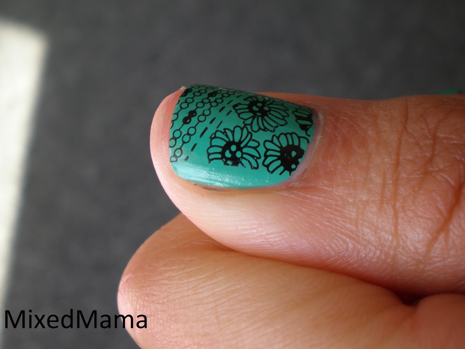 MixedMama Nail Stamping Plate Comparison