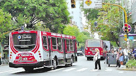 Ya comenzaron a regir las nuevas velocidades máximas para colectivos