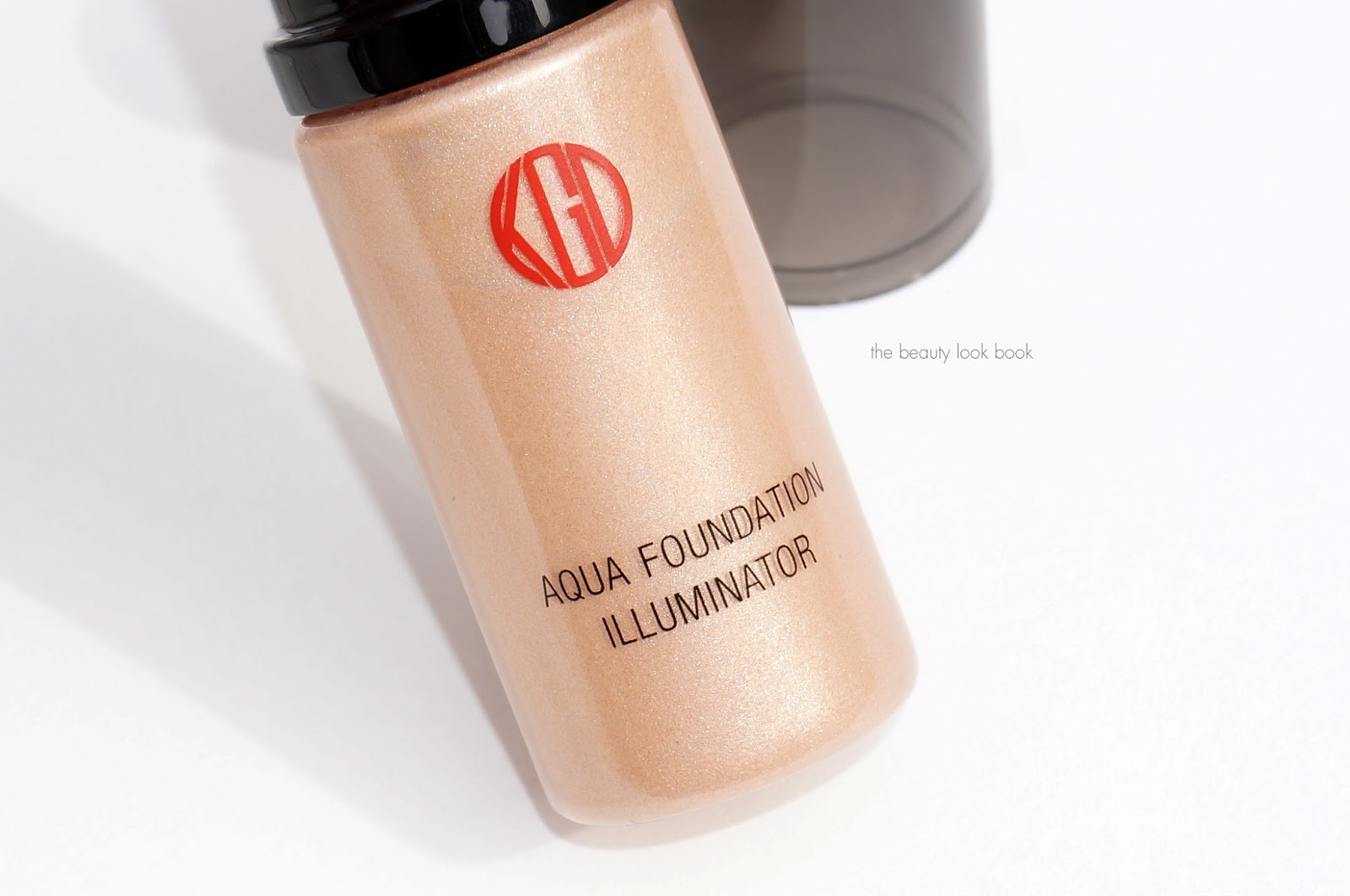 Koh Gen Do Aqua Foundation Illuminator in Beige IL01 The Beauty Look Book