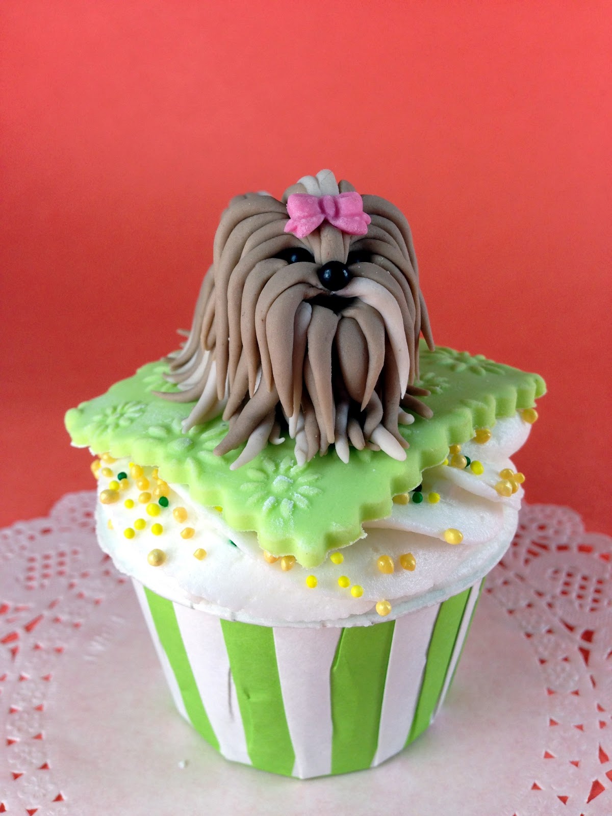 bakery cook and tips: How to Make a Fondant Shih Tzu Cupcake Topper