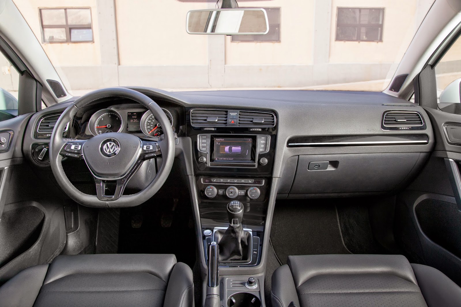 The Gold Standard Of Compact Cars The 2015 Volkswagen Golf