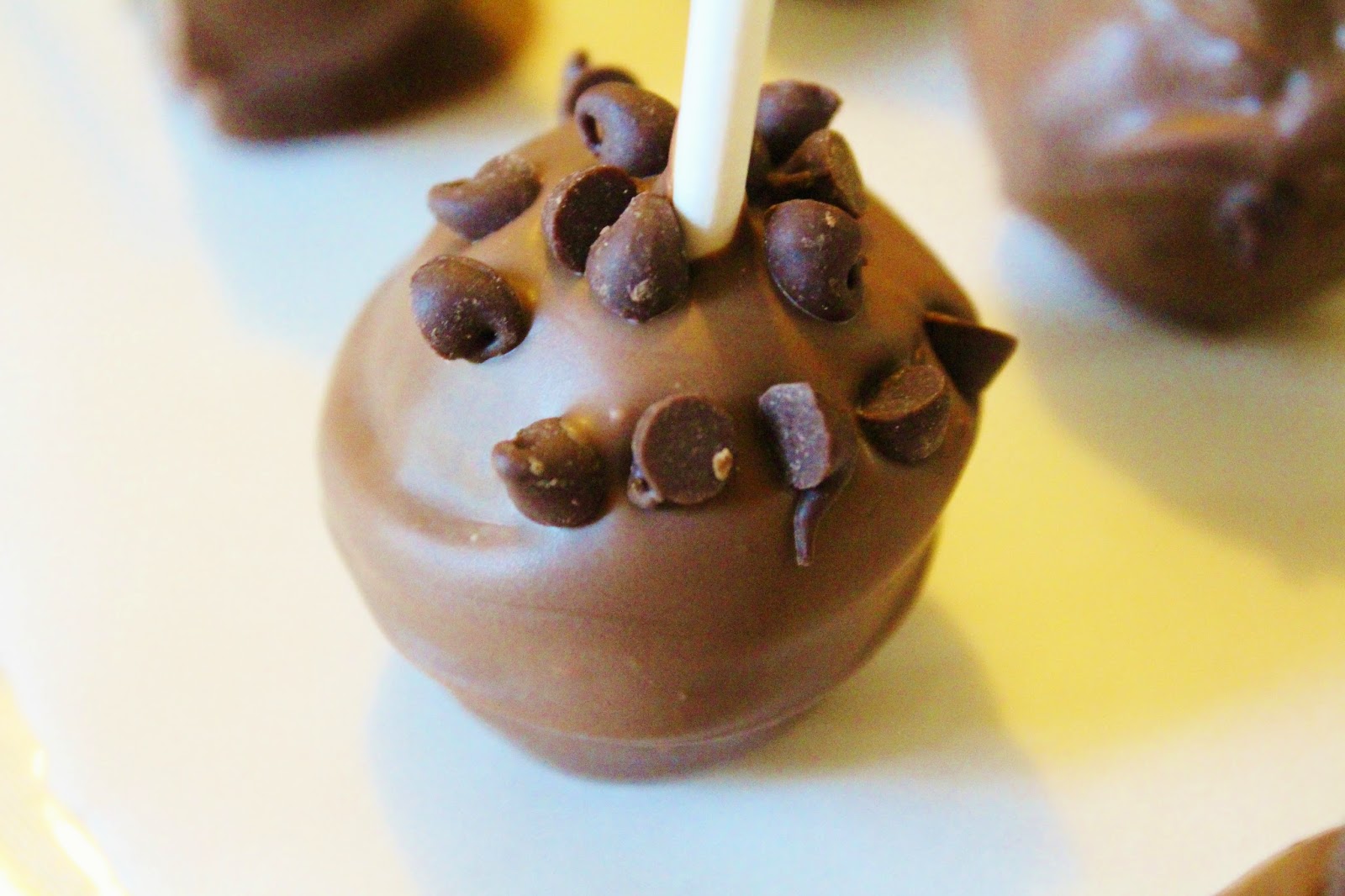 Blog as you Bake Chocolate Chip Cookie Dough Cake Pops