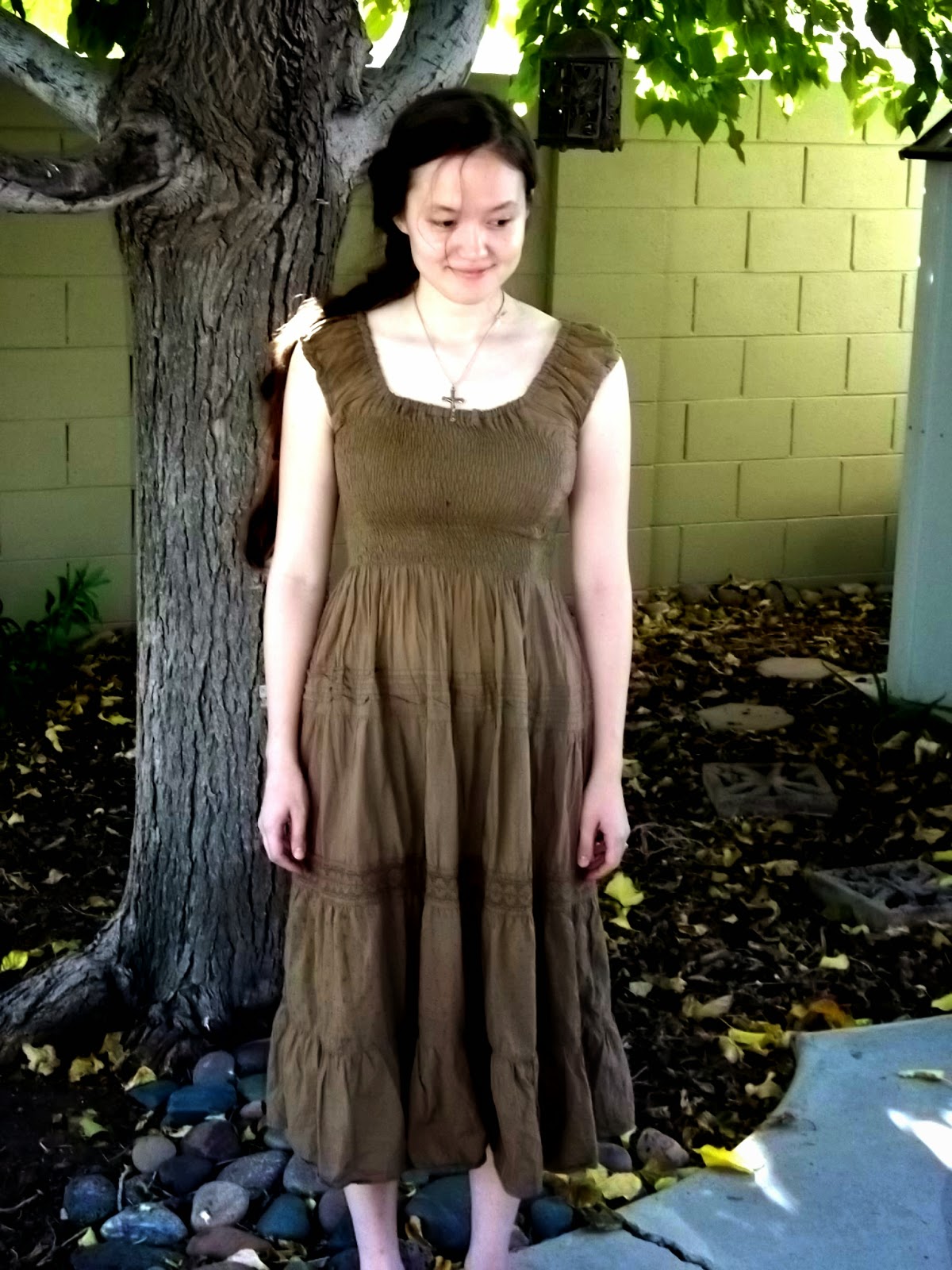 Making Rivendell in the Desert Fixing A Tube Top Dress with Sleeves A