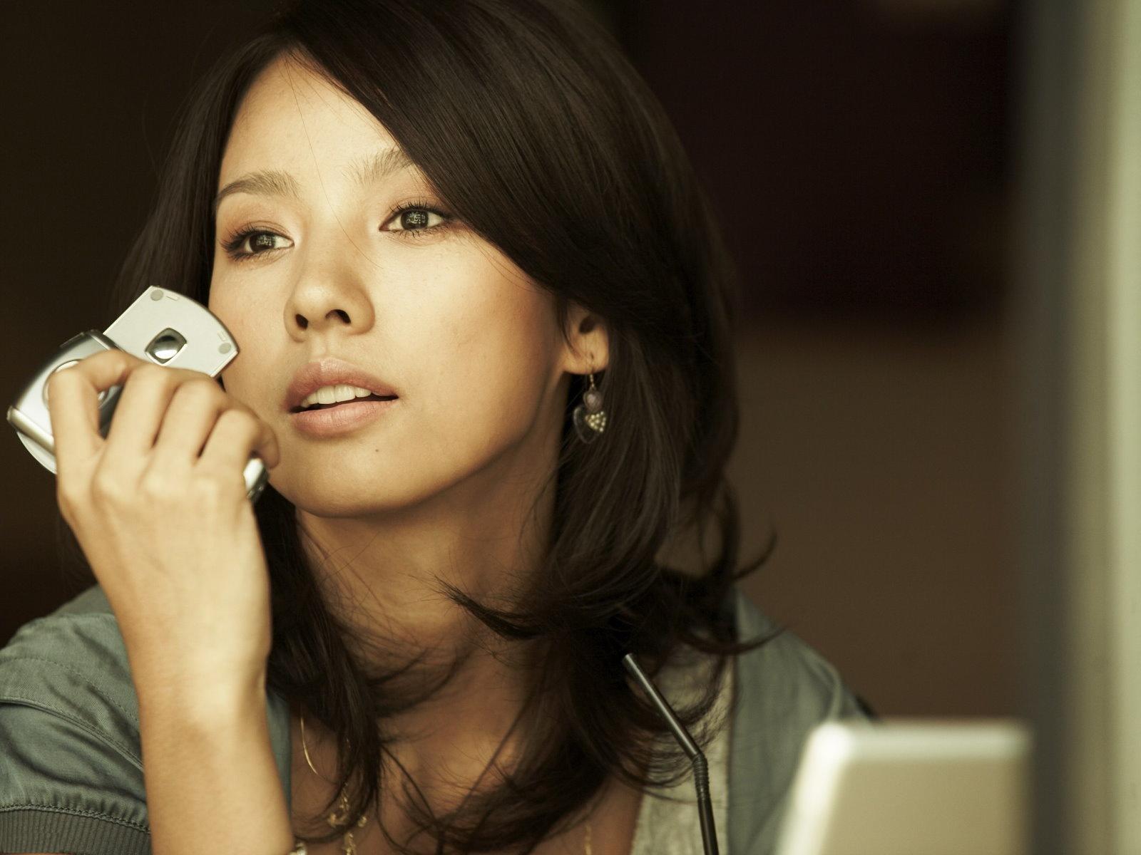 http://1.bp.blogspot.com/-CopaWzG5rhM/TaCdNpOknFI/AAAAAAAANbU/fMtk7zVcM_U/s1600/hyori_lee_wallpapers%2B%25283%2529.jpg