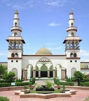 Masjid Al-Azhar KUIS