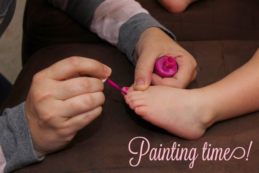 All Four Love New Colors! Piggy Paint Review & Giveaway