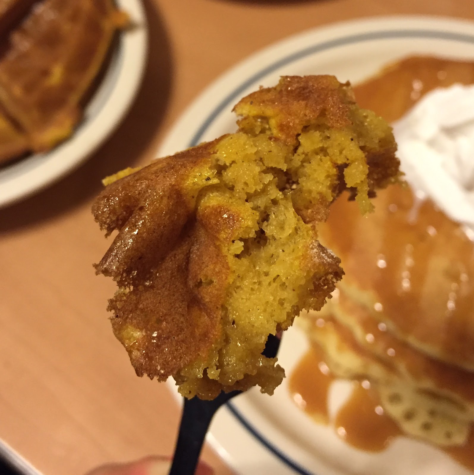 Chicken & Pumpkin Spice Waffle From IHOP / アイホップのチキン&パンプキンスパイス ワッフル I