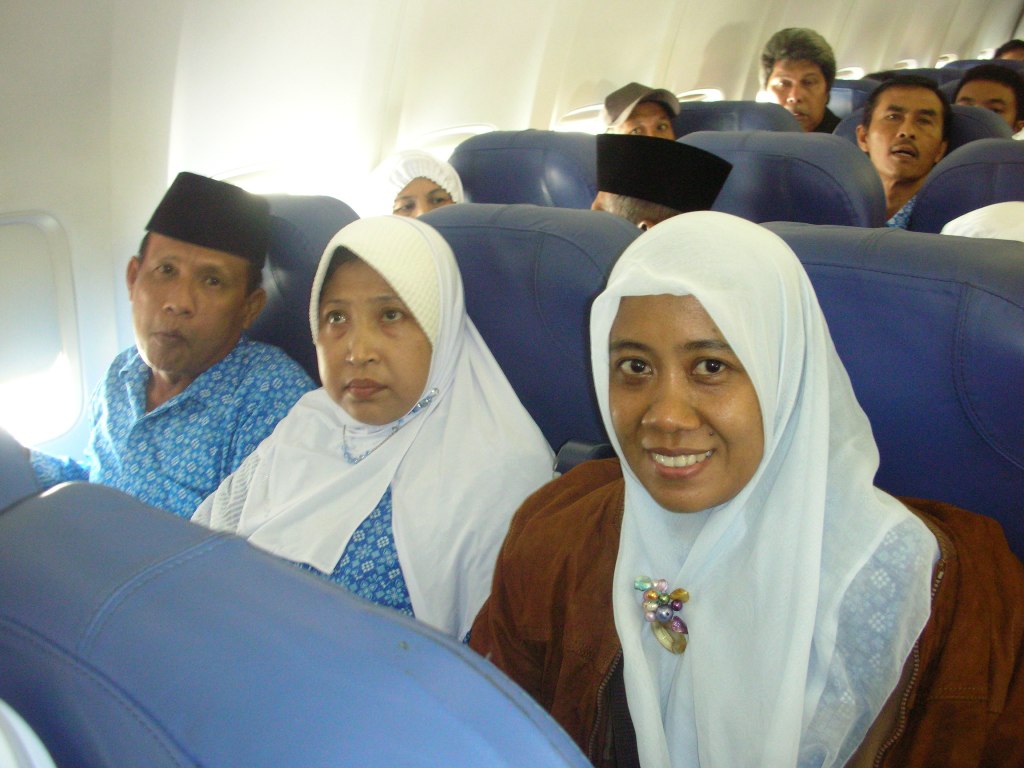 Foto Perjalanan Jamaah Umroh Arminareka Perdana Surabaya