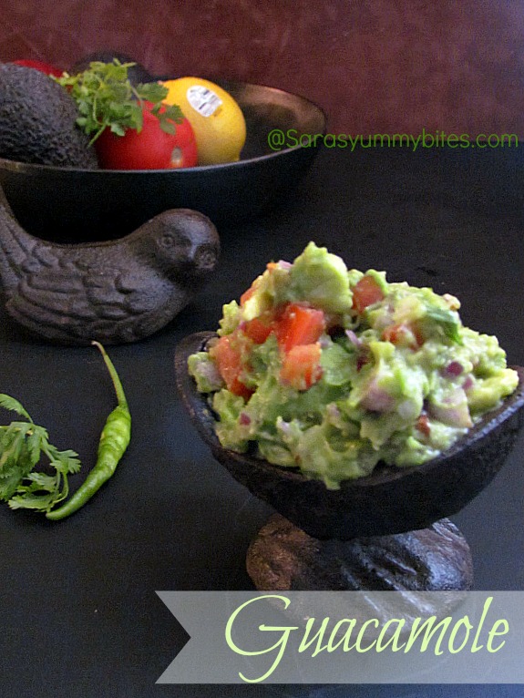Guacamole / Butter fruit Salad SarasYummyBites