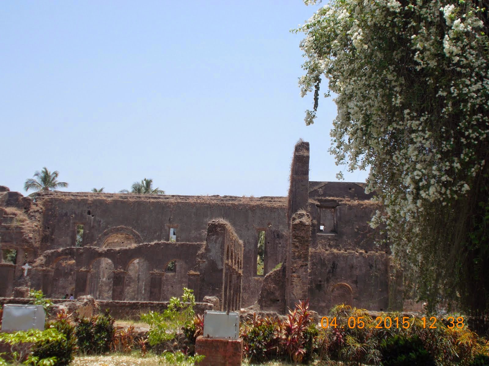 Ruins of "Dominican Monastery" in Moti Daman Fort.