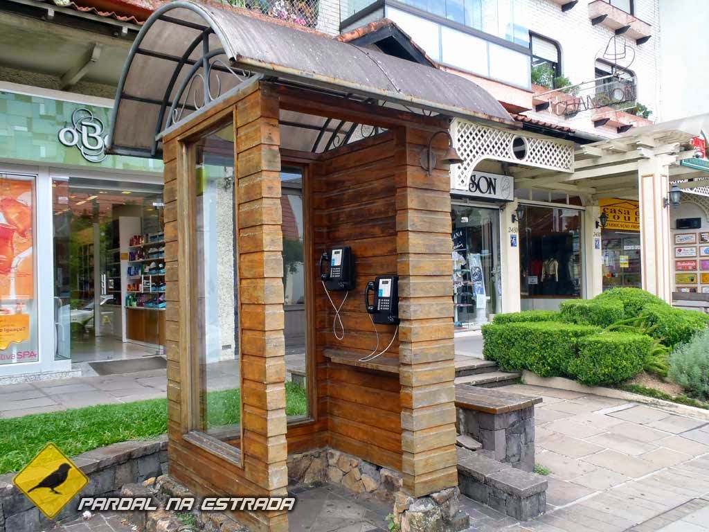Cabine telefônica em Gramado - RS