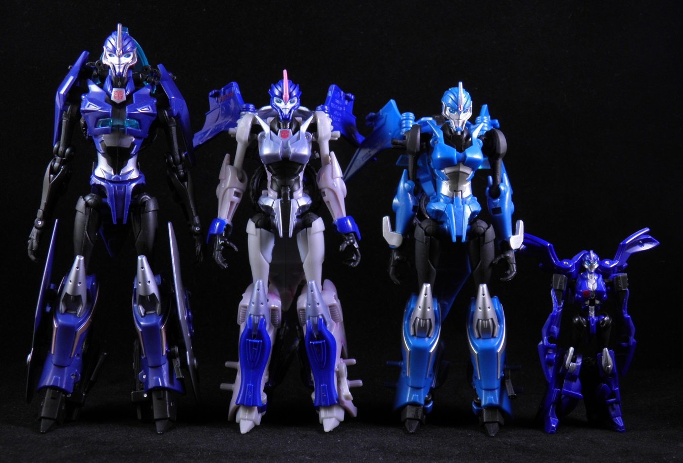 She's Fantastic Transformers Prime Beast Hunters ARCEE!