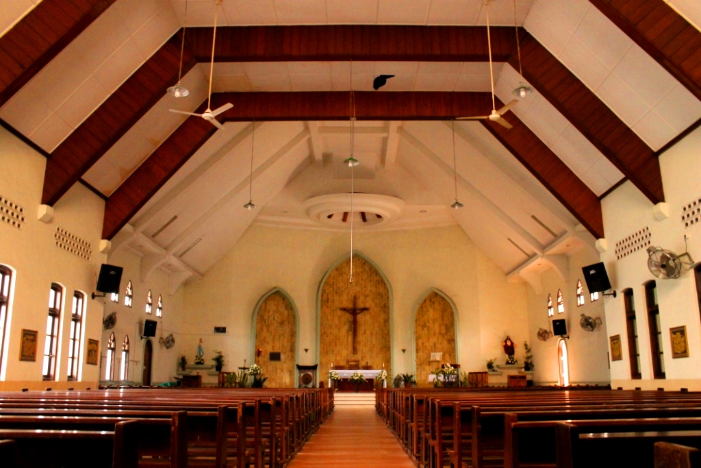 Fotografi Gereja Katolik di Indonesia: Gereja Katolik St. Paulus, Pasar