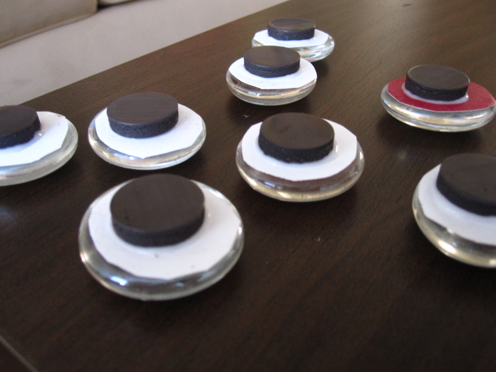 The Hawthorne Life: DIY Magnets