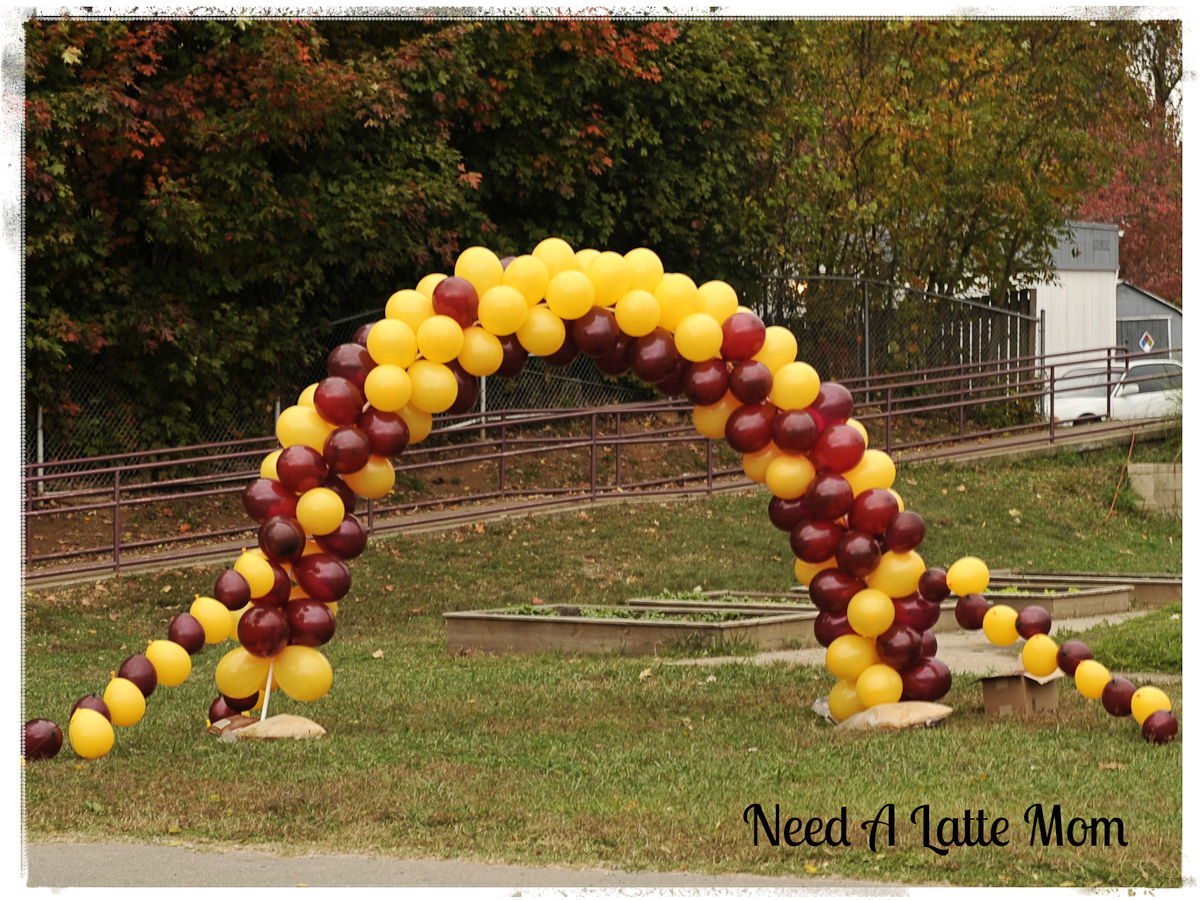 Need A Latte Mom How to make a Balloon Arch