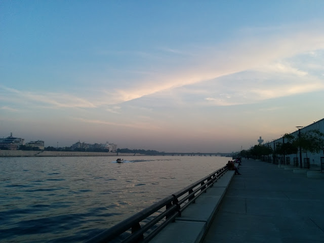 AHMEDABAD RIVER FRONT EVE