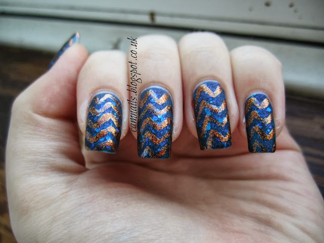 emily-de-molly-blueprint-chevron-freehand-nail-art-manicure