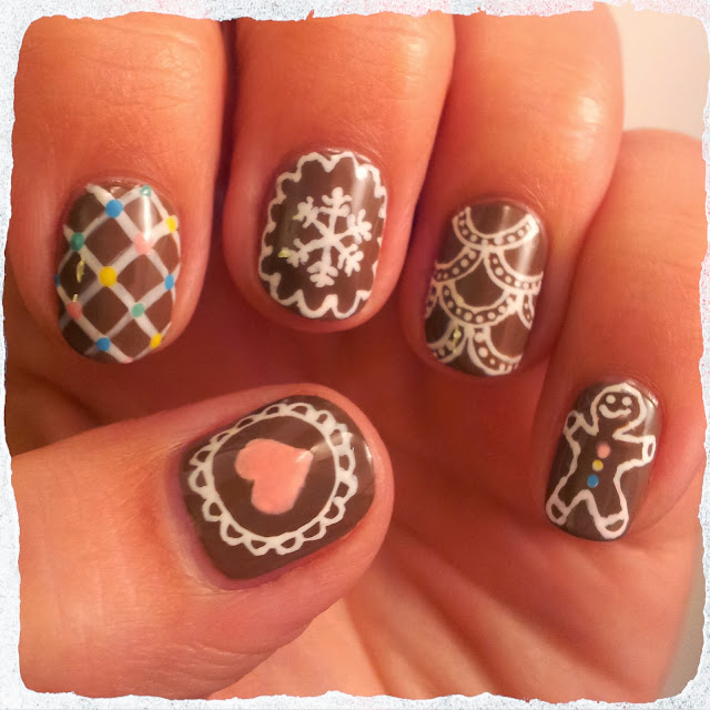Dahlia Nails: Gingerbread Nails