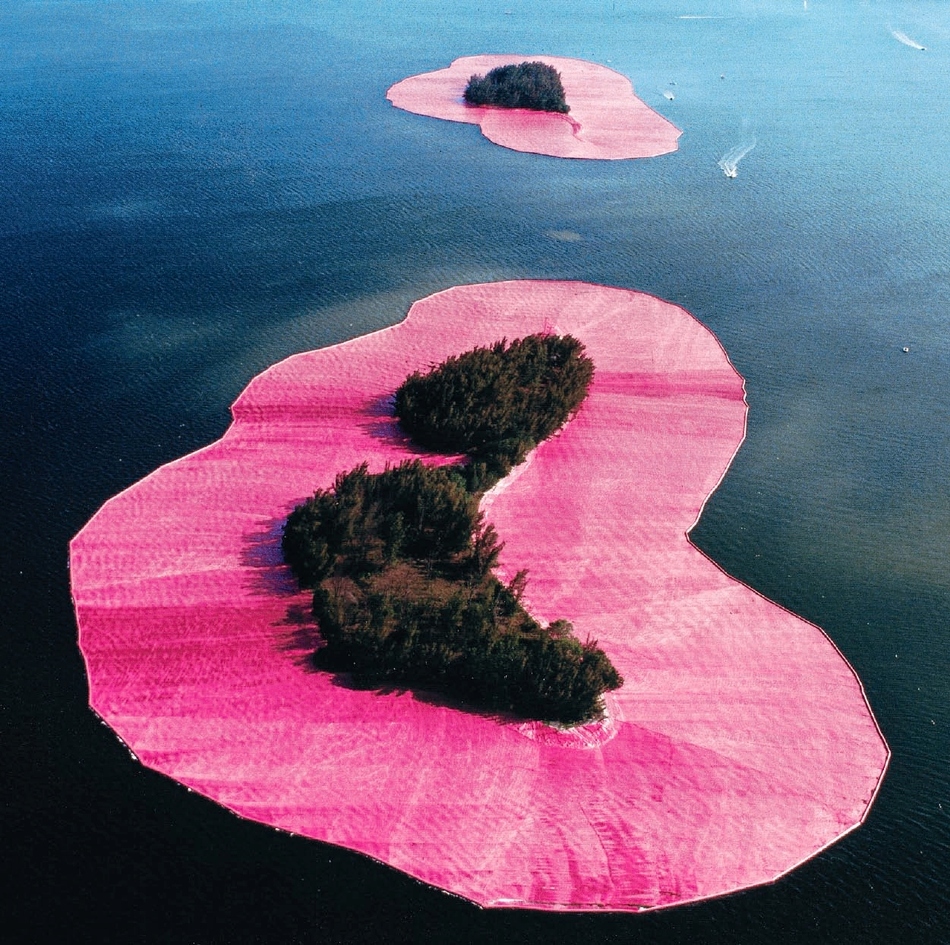 surrounding islands christo