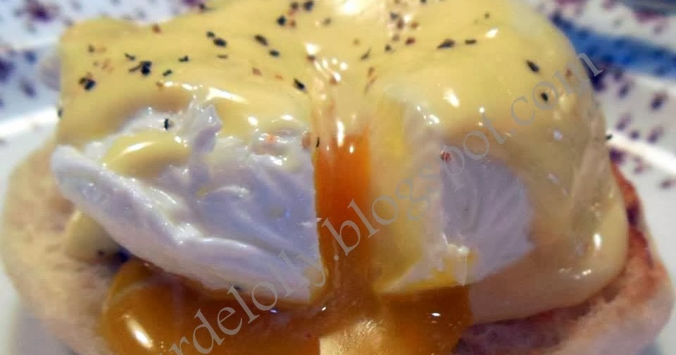 Fleur de Lolly Eggs Benedict with blender Hollandaise Sauce