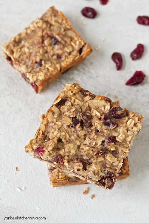 Easy fruit and grain energy bars Yankee Kitchen Ninja