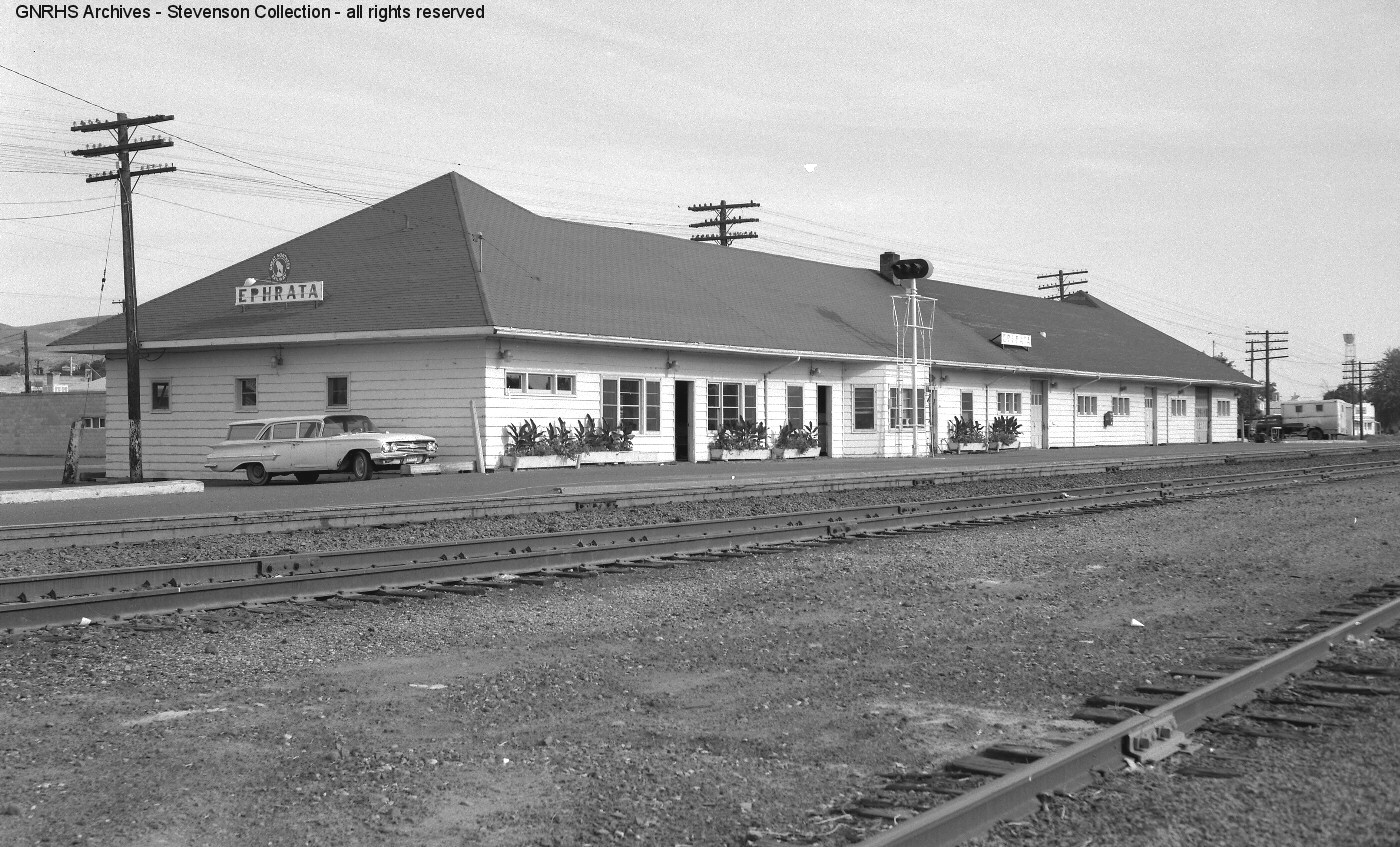 Big Bend Railroad History Ephrata Depot Views