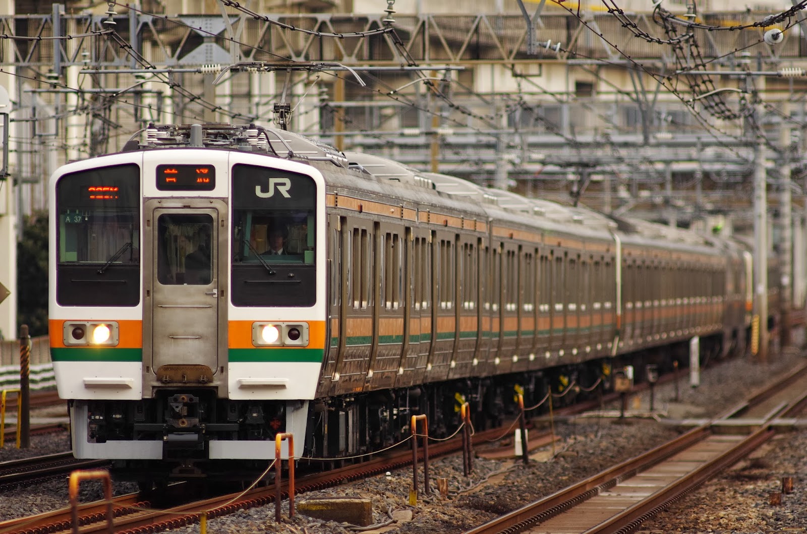 専修大学鉄道研究会ブログ 2014春消える列車・消える景色Part.7 ~首都圏から消える?211系近郊型電車~