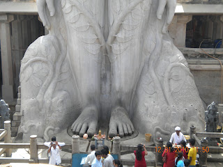 feet of Gommuteshwara