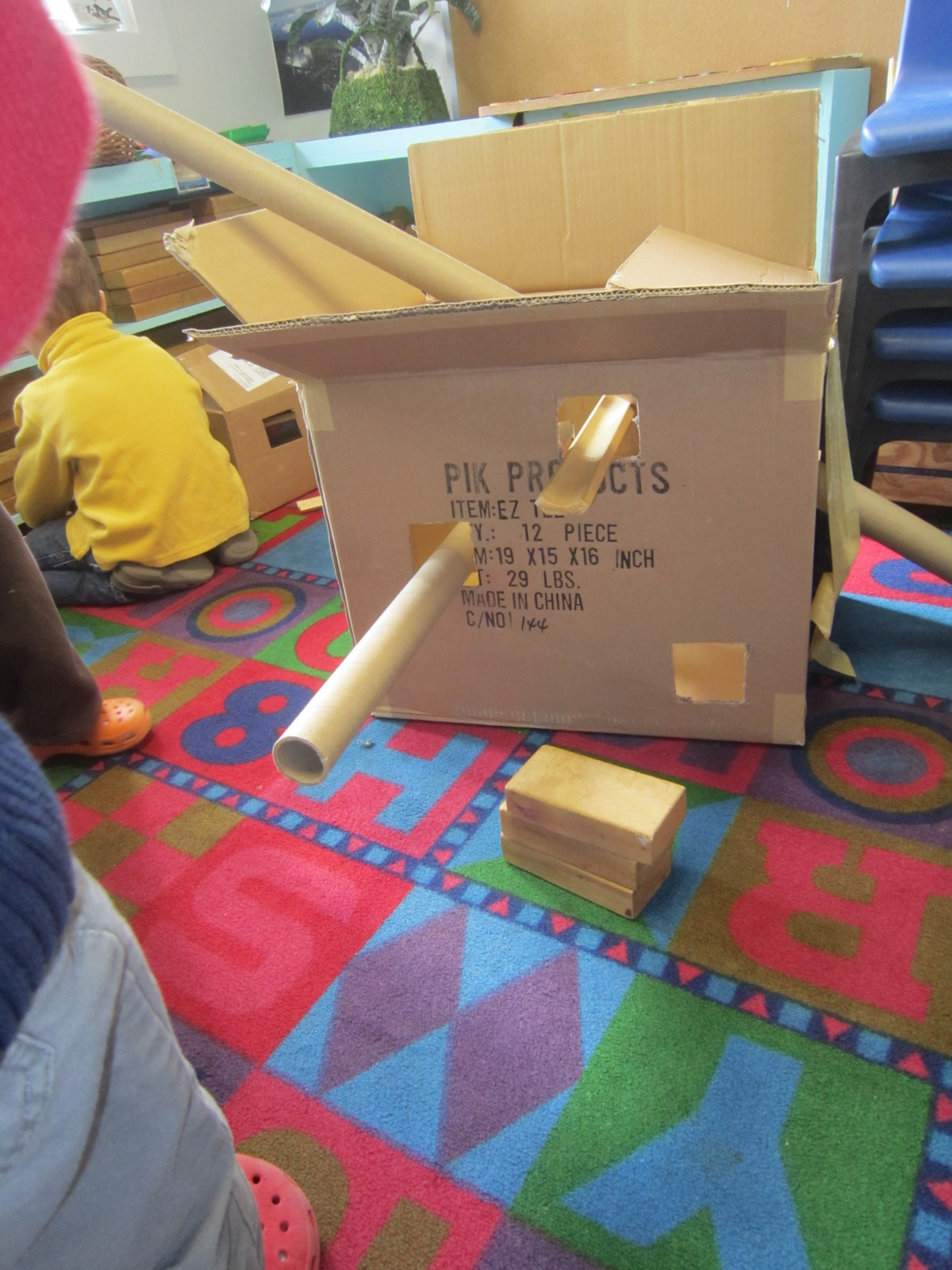 Playfully Learning Boxes, tunnels and tubes