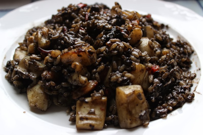 Arroz Negro Cremoso Con Calamares Y Gambas
