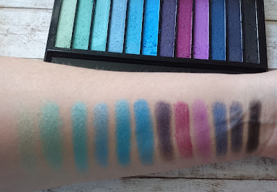 Makeup Revolution Redemption Palette Mermaids vs Unicorns Lidschattenpalette