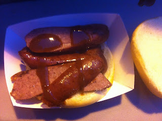 OinknMoo BBQ Barbecue Barbeque Bar-B-Que Bar-B-Q Dallas DFW Food Truck Sausage Hot Links Hotlink Sandwich
