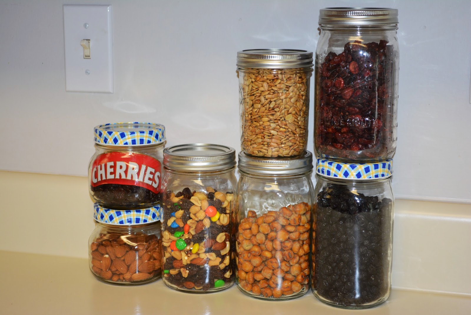 im a blueberry maniac Mason Jar Food Storage