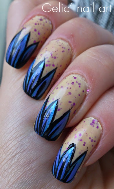 Gelic' nail art: Blue flower funky french