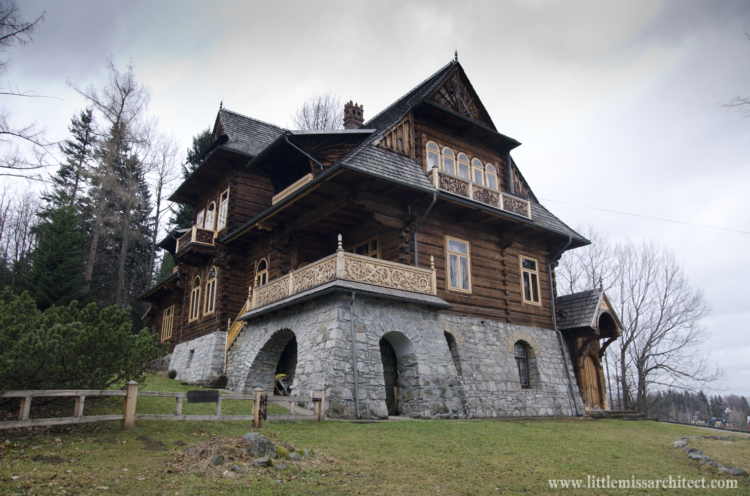 Art nouveau house style Art nouveau house style