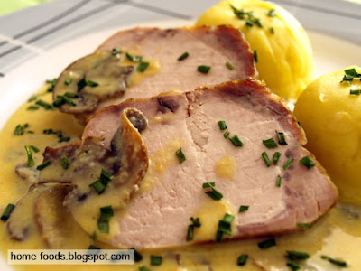 recipe - Pork loin with cheese sauce and mushrooms