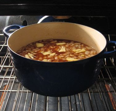 homemade vegetarian baked beans