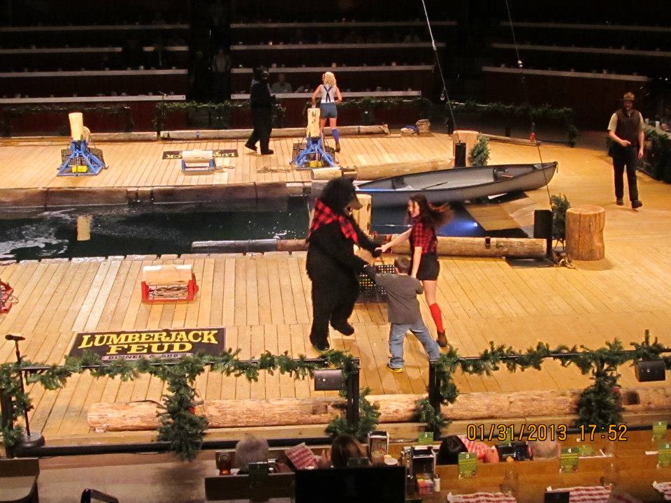 Flip Out Mama Our Review Of Lumberjack FeudPigeon Tn!