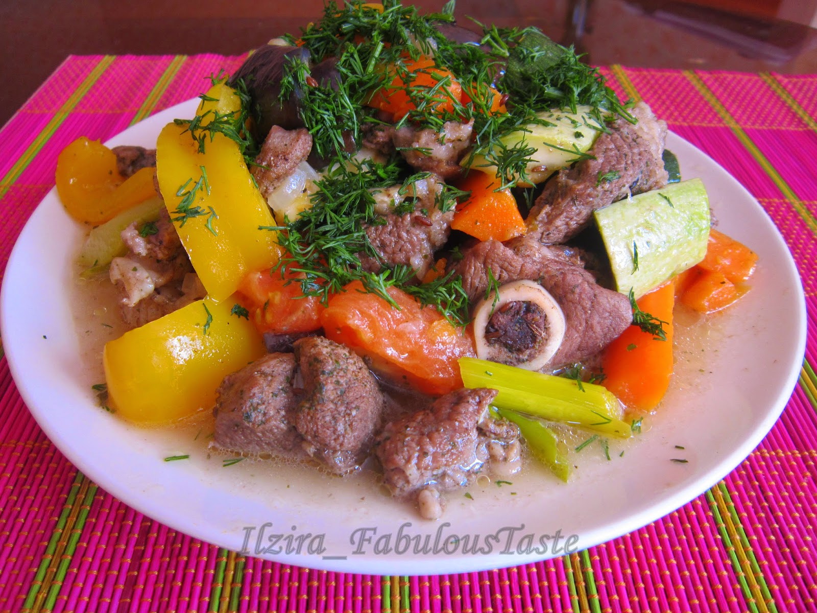 Отварная говядина с овощами