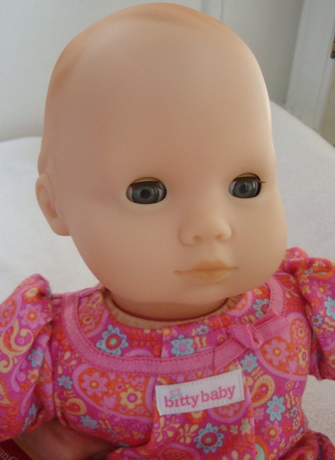 mamazakka Toy Review American Girl dolls vs. Corolle dolls