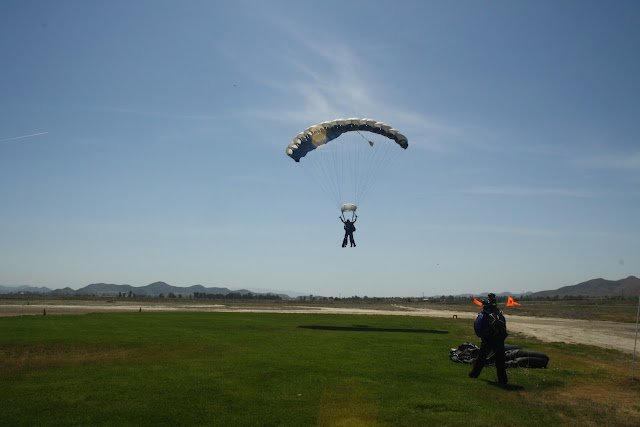 Kincannon Photography is a family photographer in orange county, specializing in families, family events and couples. perris sky diving, sky diving photographer Kincannon Photography is a family photographer in orange county, specializing in families, family events and couples. perris sky diving, sky diving photographer