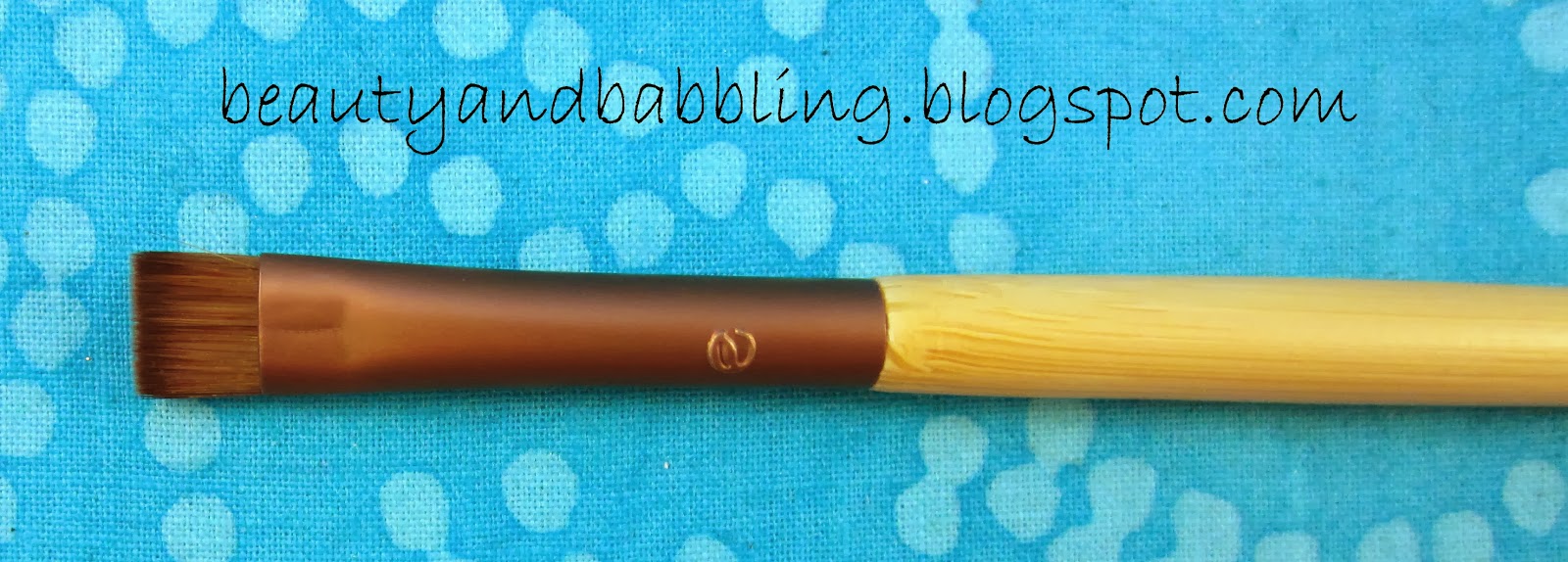 Beauty and Babbling EcoTools Flat Liner Brush Review