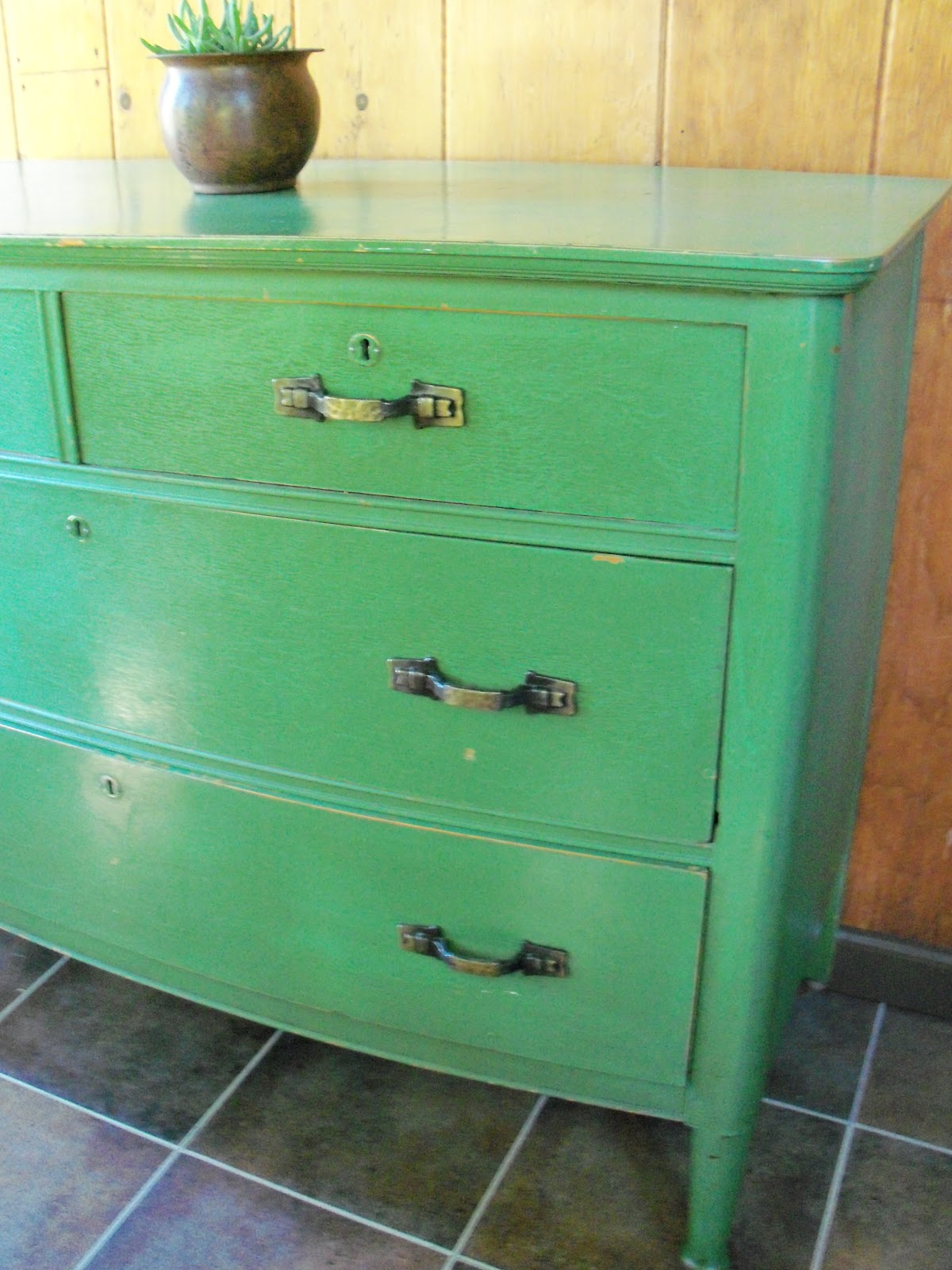 Shelly's Vintage Blog making your own dark wax furniture paste